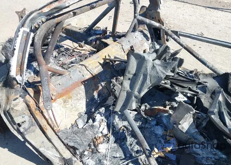 2011 Chevrolet Corvette Grand Sport from USA, damaged, VIN 1G1YW2DW2B5108369